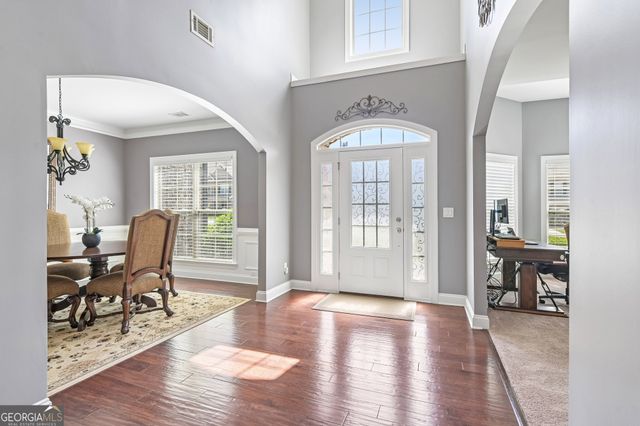 611 La Perla Drive, Buford, GA 30518