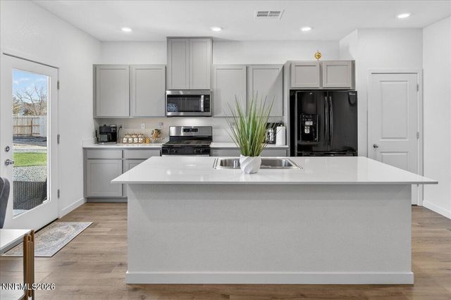 7397 Mountain Top Drive, Reno, NV 89506