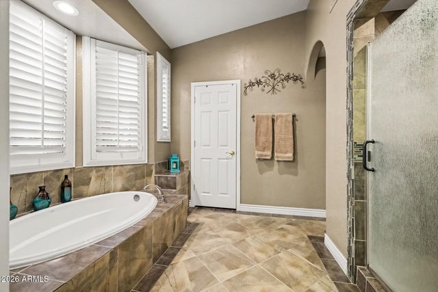 834 E SAN ANGELO Avenue, Gilbert, AZ 85234