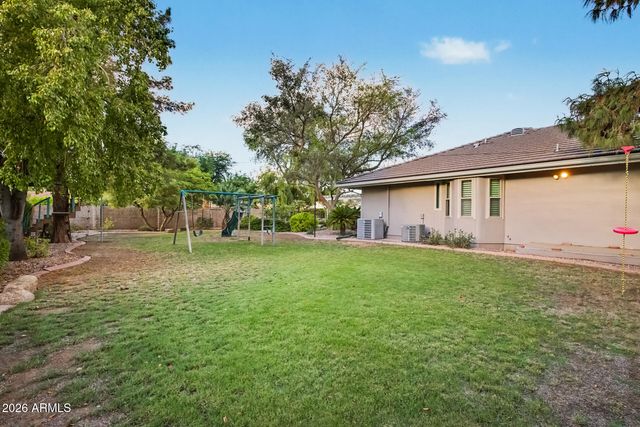 834 E SAN ANGELO Avenue, Gilbert, AZ 85234