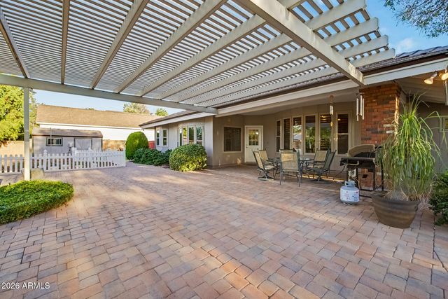834 E SAN ANGELO Avenue, Gilbert, AZ 85234