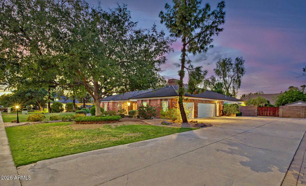 834 E SAN ANGELO Avenue, Gilbert, AZ 85234 — photo 3
