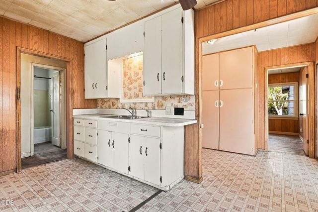 121 Elk Street, Medford, OR 97501