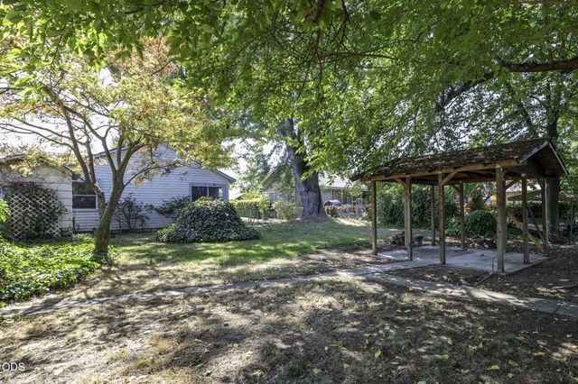 121 Elk Street, Medford, OR 97501