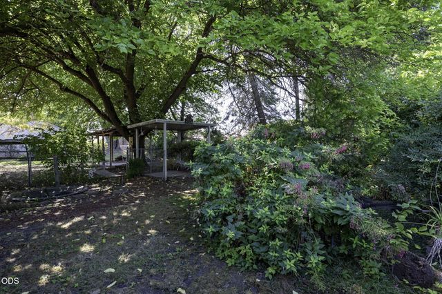121 Elk Street, Medford, OR 97501