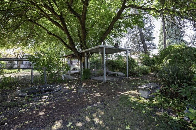 121 Elk Street, Medford, OR 97501