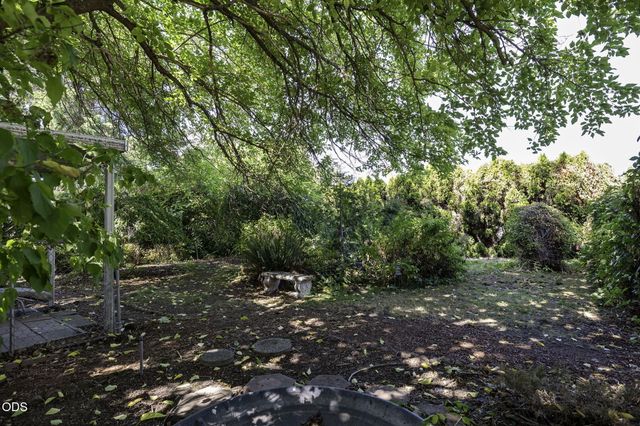 121 Elk Street, Medford, OR 97501