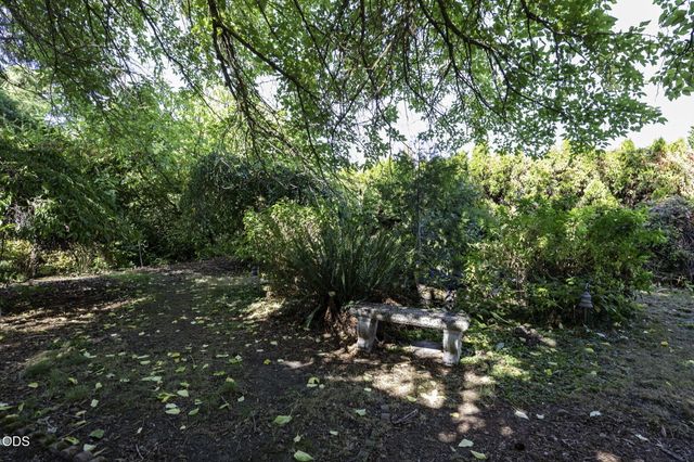 121 Elk Street, Medford, OR 97501