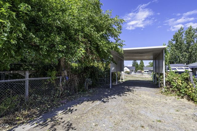121 Elk Street, Medford, OR 97501