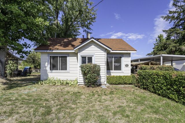 121 Elk Street, Medford, OR 97501