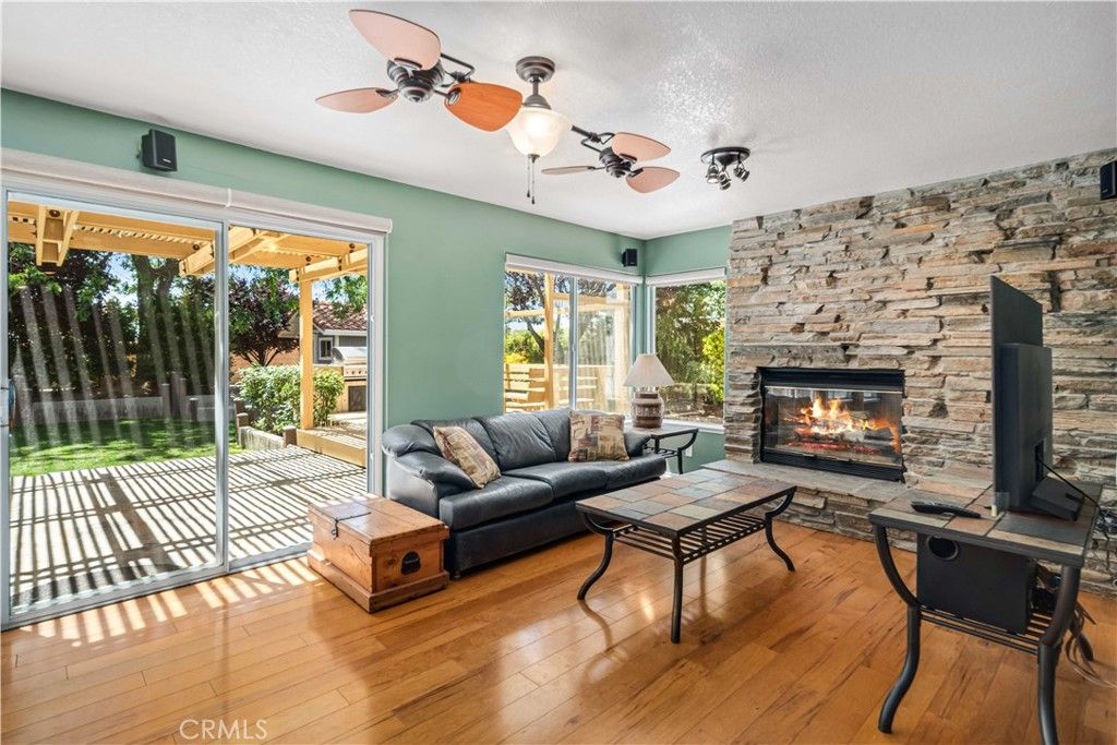 Image 17 of property listing at 4040 Stetson, Rosamond, CA 93560