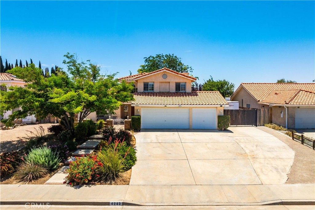 Image 2 of property listing at 4040 Stetson, Rosamond, CA 93560