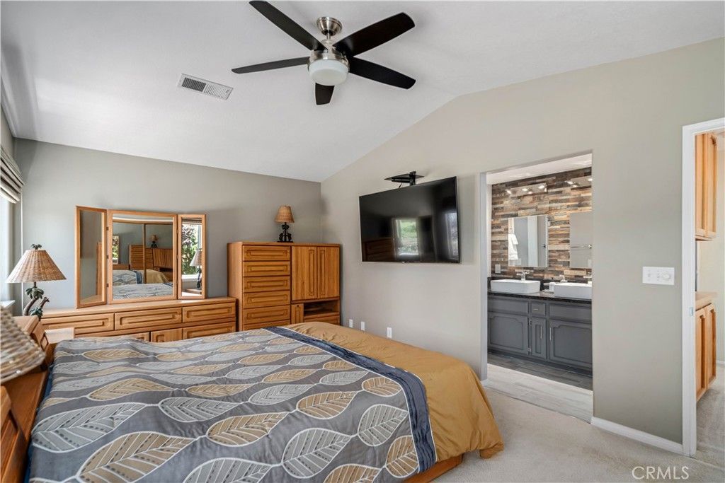 Image 25 of property listing at 4040 Stetson, Rosamond, CA 93560