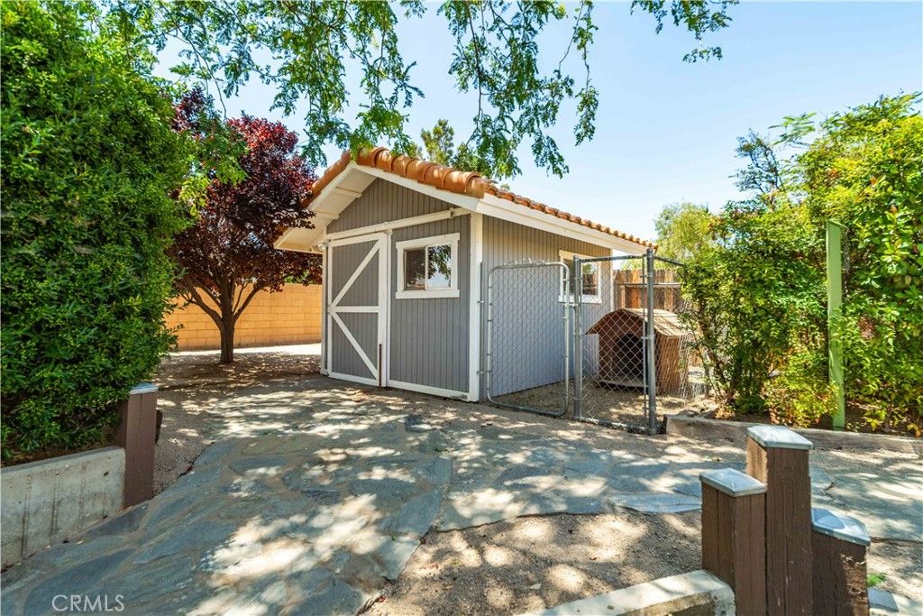 Image 39 of property listing at 4040 Stetson, Rosamond, CA 93560