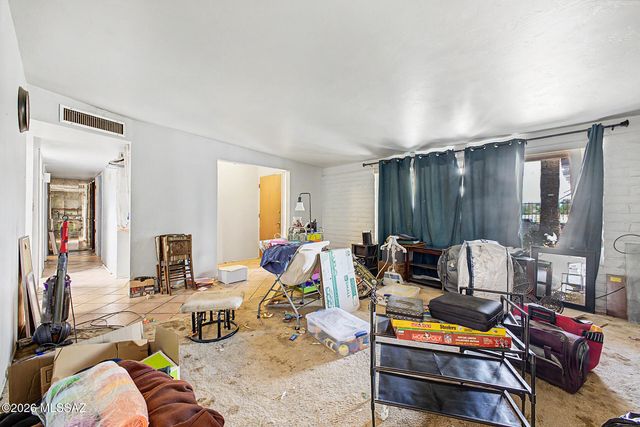 1801 N Rosemont Boulevard, Tucson, AZ 85712