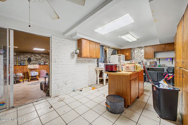 1801 N Rosemont Boulevard, Tucson, AZ 85712