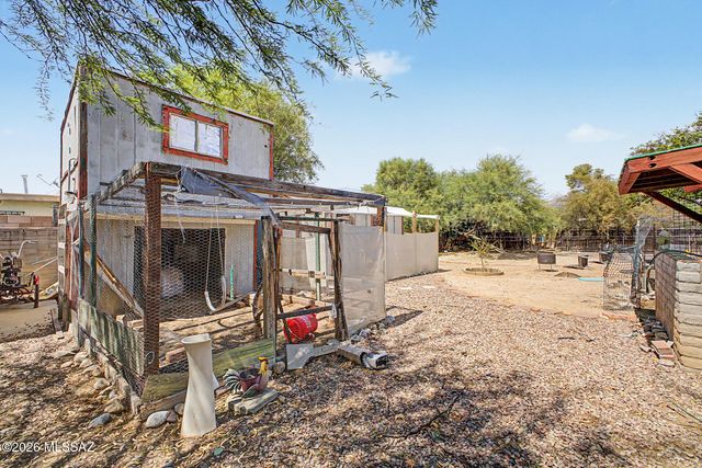 1801 N Rosemont Boulevard, Tucson, AZ 85712