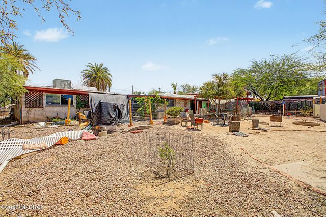1801 N Rosemont Boulevard, Tucson, AZ 85712
