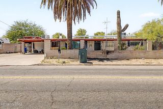 1801 N Rosemont Boulevard, Tucson, AZ 85712
