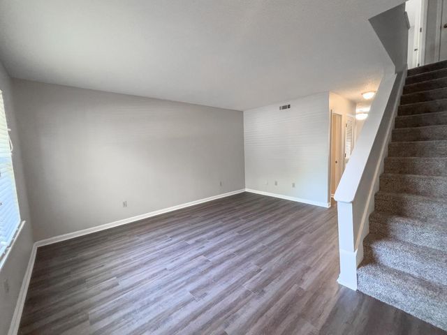 101 Timberlane C, Summerville, SC 29485