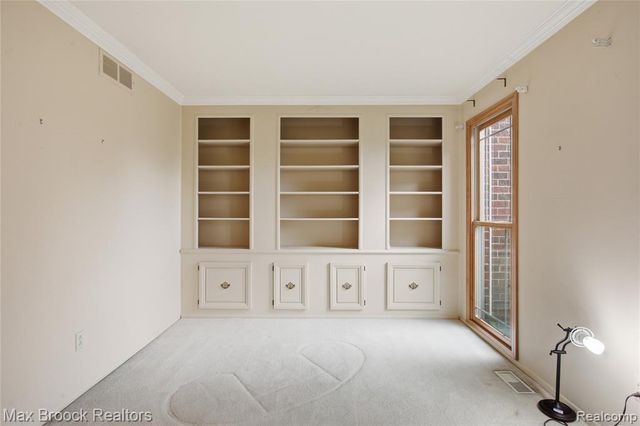 4259 Savoie Trail, West Bloomfield, MI 48323