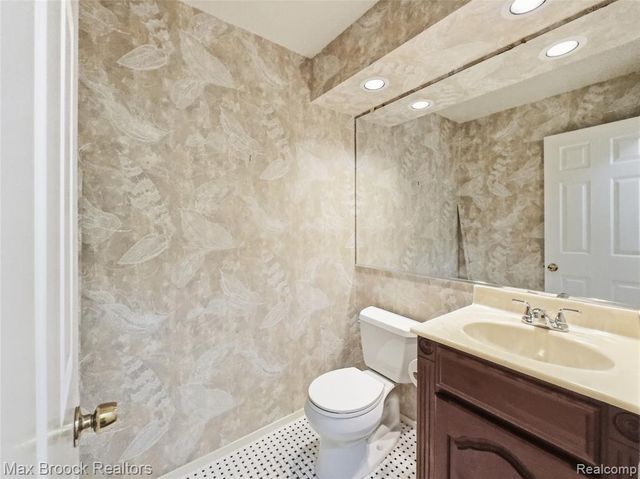 4259 Savoie Trail, West Bloomfield, MI 48323