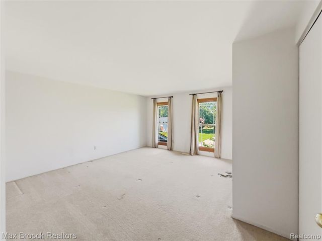 4259 Savoie Trail, West Bloomfield, MI 48323