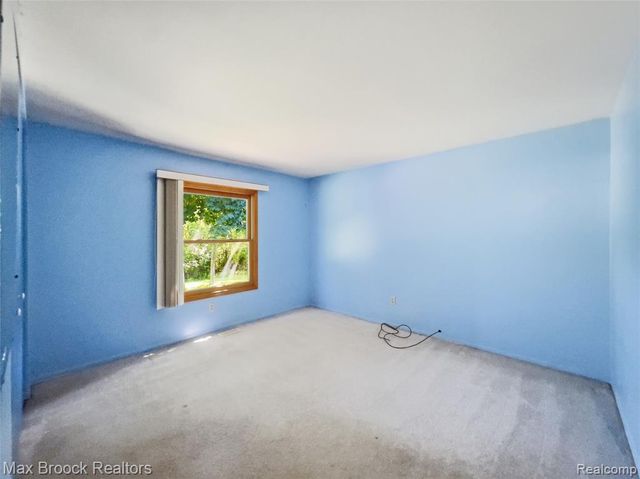 4259 Savoie Trail, West Bloomfield, MI 48323