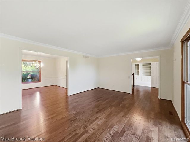 4259 Savoie Trail, West Bloomfield, MI 48323