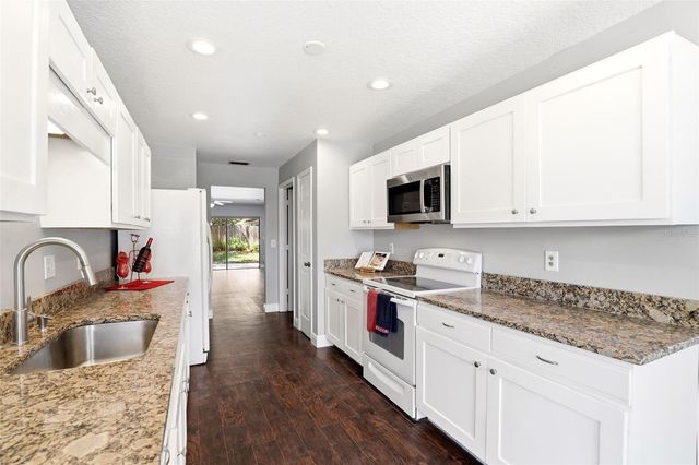 1027 HORNBEAM STREET, Oviedo, FL 32765