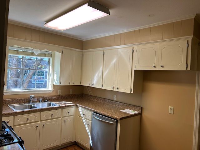 801 W 17th Terrace, Russellville, AR 72801