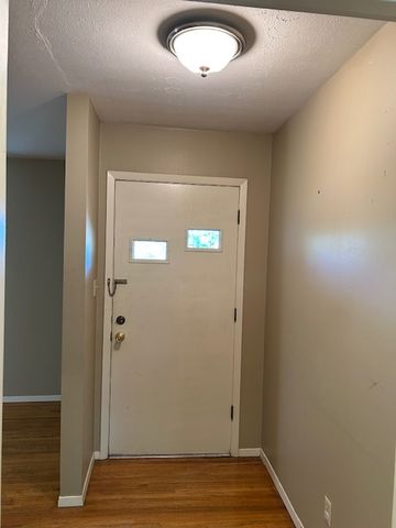 801 W 17th Terrace, Russellville, AR 72801