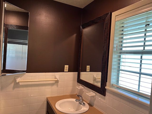 801 W 17th Terrace, Russellville, AR 72801