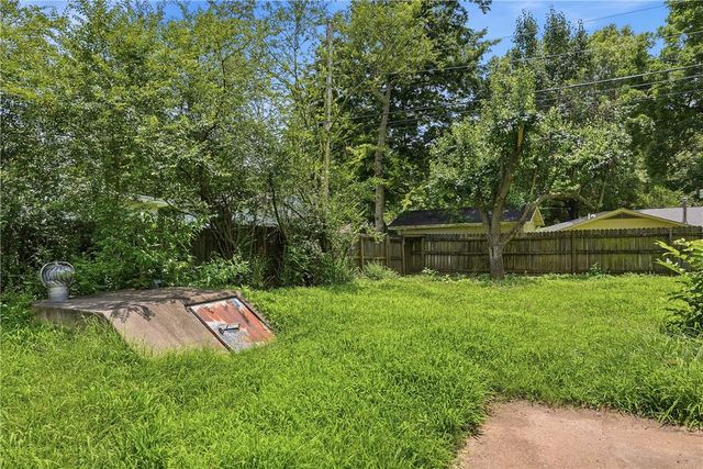 801 W 17th Terrace, Russellville, AR 72801