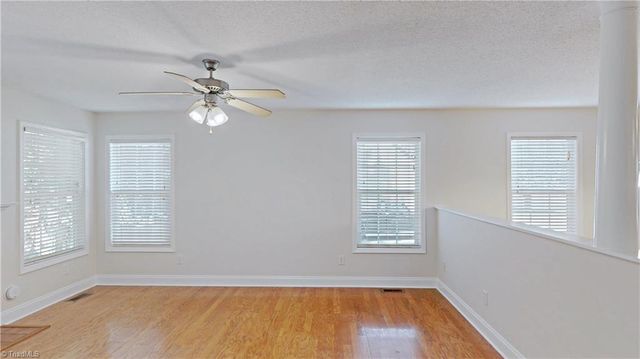 3879 WOOD Avenue, Archdale, NC 27263