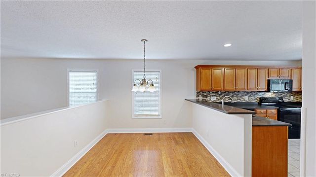 3879 WOOD Avenue, Archdale, NC 27263