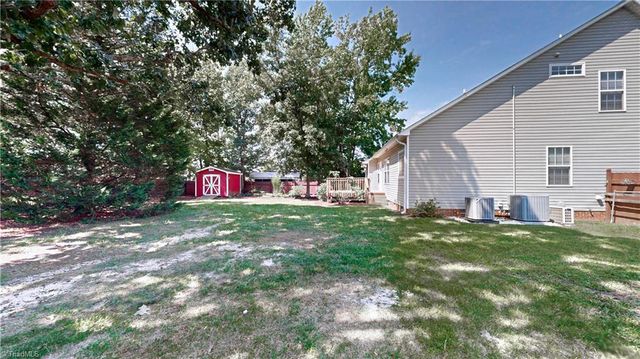 3879 WOOD Avenue, Archdale, NC 27263