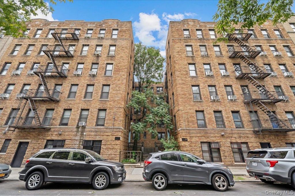 78 Thayer Street 4A, New York (manhattan), NY 10040 — exterior