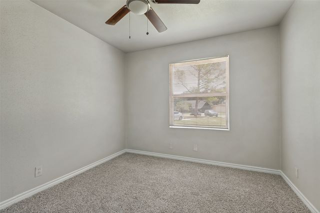 3221 Ridgeview Circle, Irving, TX 75062