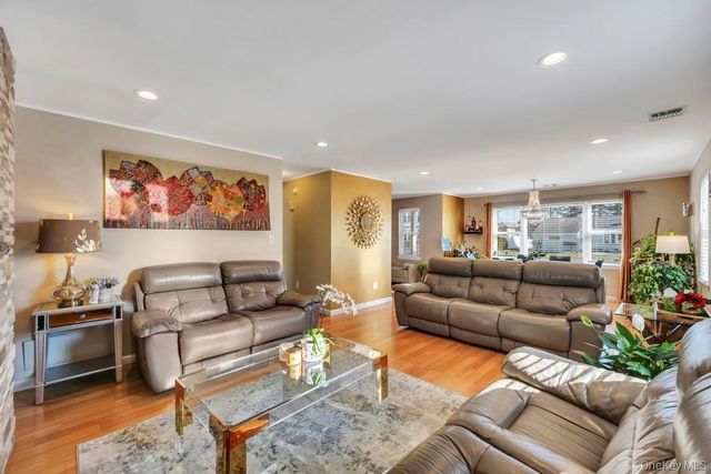 4312 Ava Road, Bethpage, NY 11714