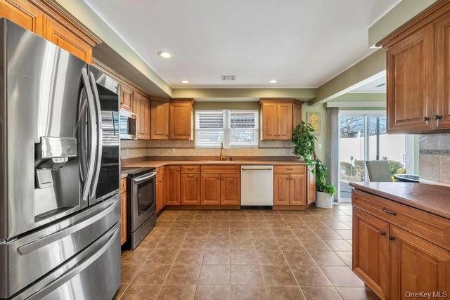 4312 Ava Road, Bethpage, NY 11714