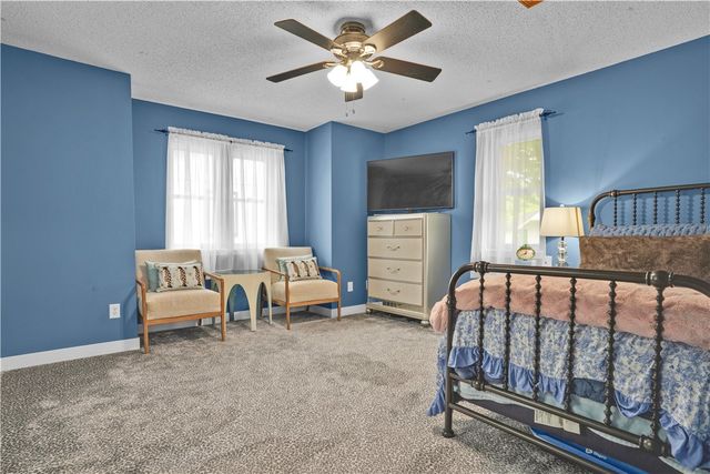 1824 N Pershing Street, Fayetteville, AR 72704