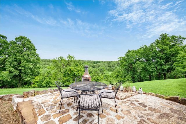 1824 N Pershing Street, Fayetteville, AR 72704