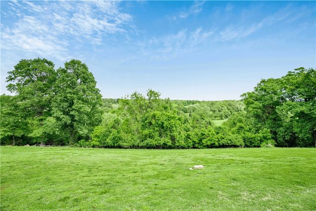 1824 N Pershing Street, Fayetteville, AR 72704