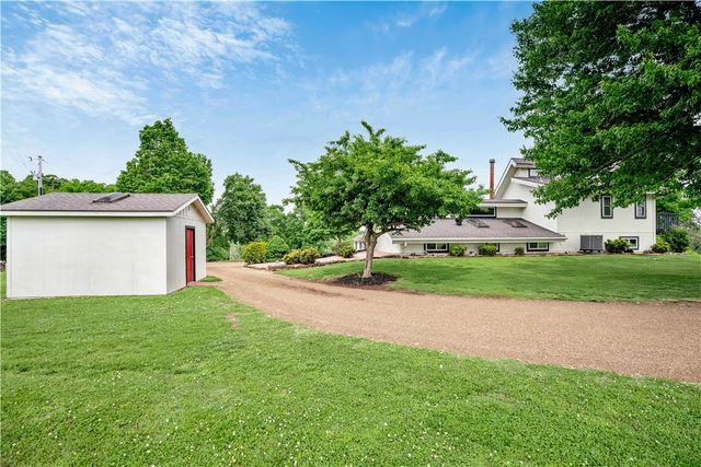 1824 N Pershing Street, Fayetteville, AR 72704