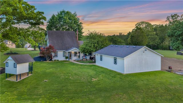 1824 N Pershing Street, Fayetteville, AR 72704