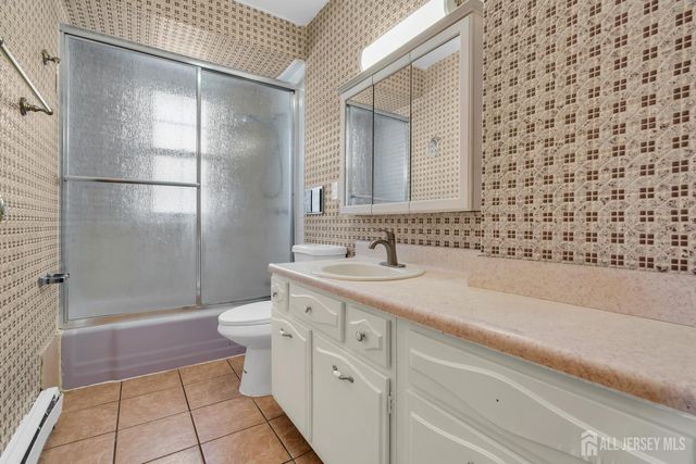 287 E Smith Street E, Woodbridge Proper, NJ 07095