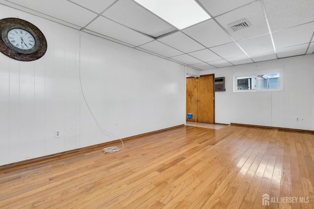287 E Smith Street E, Woodbridge Proper, NJ 07095