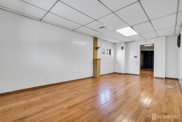 287 E Smith Street E, Woodbridge Proper, NJ 07095