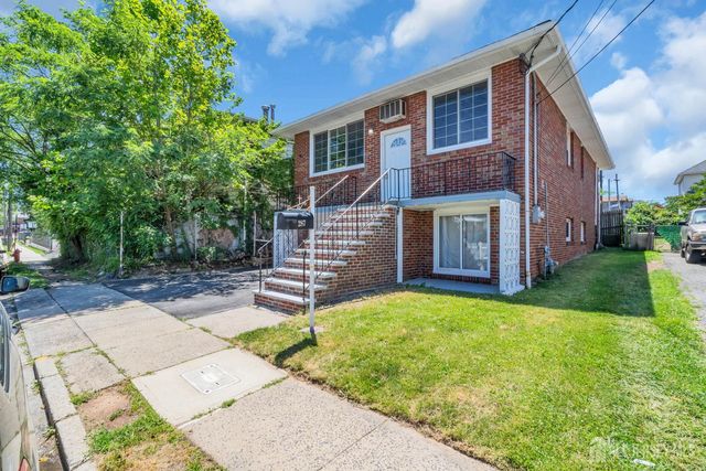 287 E Smith Street E, Woodbridge Proper, NJ 07095